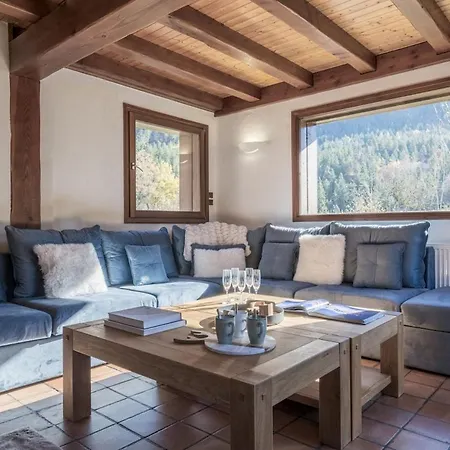 Beautifully Mountain In Private Parking Appartamento Servoz